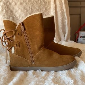 Koolaburra UGG Suede Tie Back Short Boots